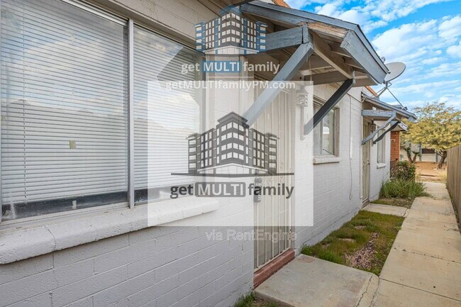 Building Photo - 1111 E Butler Dr