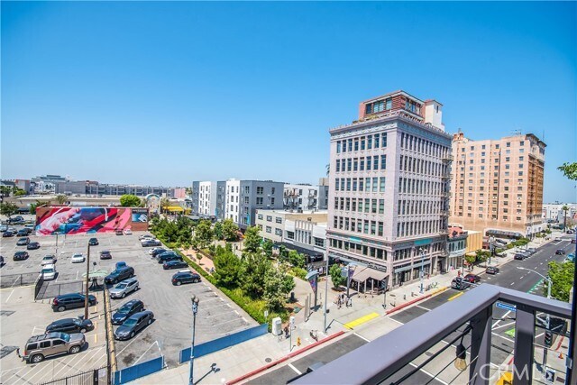 Building Photo - 133 The Promenade N