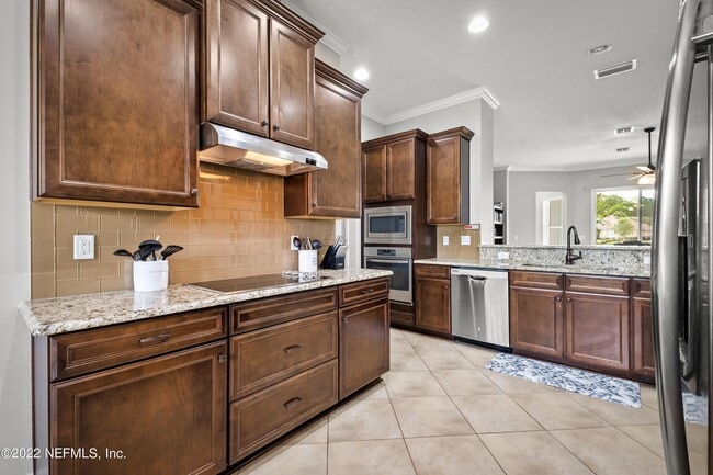 Building Photo - 1042 Southern Hills Dr
