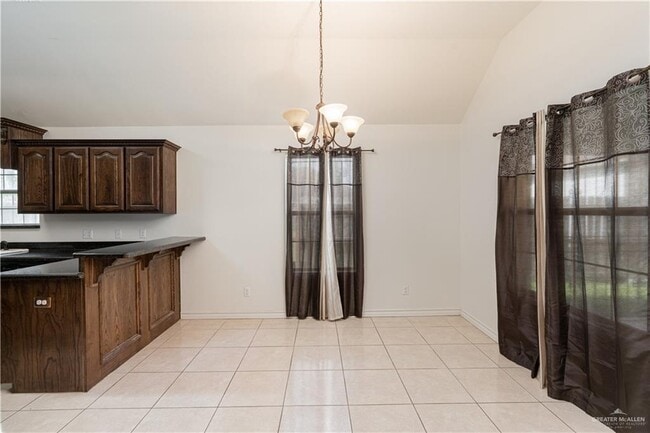 Building Photo - 2405 Singletary Dr