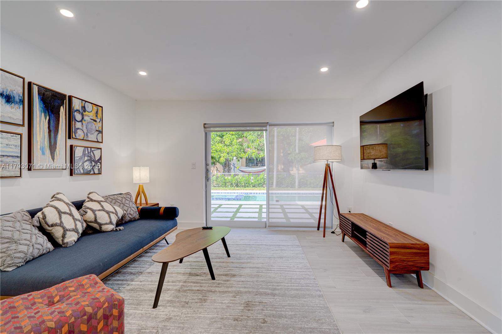 Building Photo - 7528 Buccaneer Ave