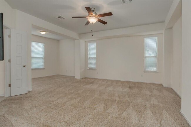 Building Photo - 3651 Sandy Brook Dr