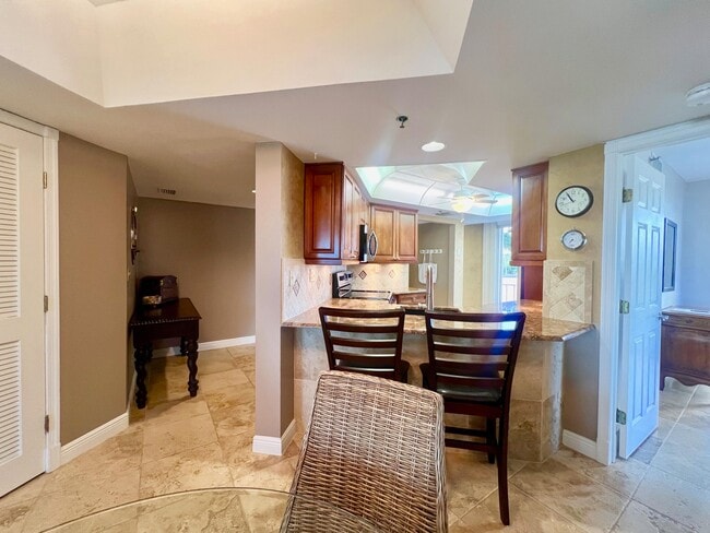 Building Photo - 3870 N Hwy A1A