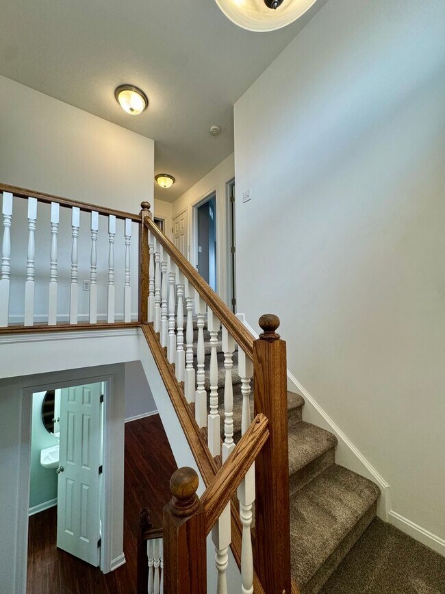 Building Photo - Move-In Ready Wexford Home Featuring Modern Updates and an Attached Two-Car