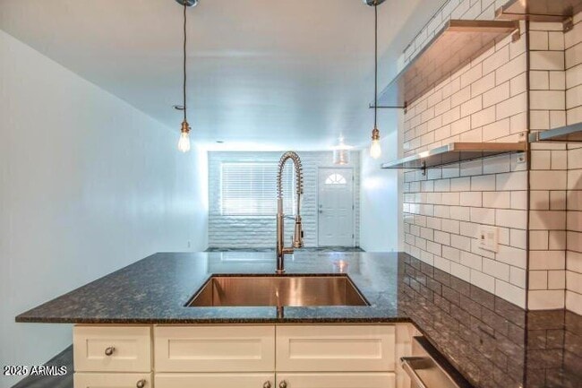 Building Photo - 3445 N 36th St