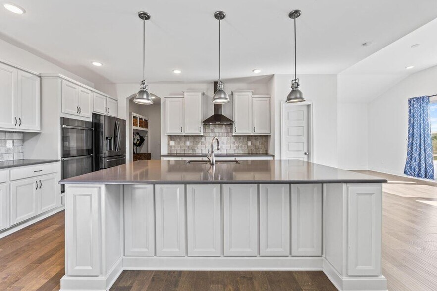 Building Photo - 3622 Switchgrass Ct