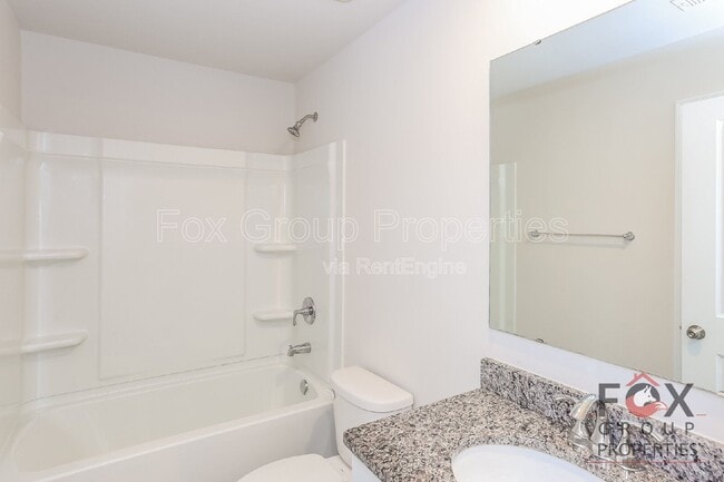 Building Photo - 104 Dogwood Vlg Trl