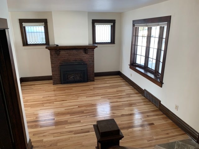 Living room - 1818 E 7th St