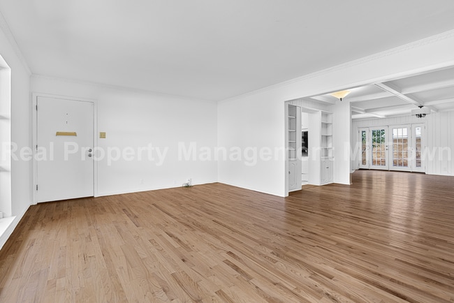 Building Photo - Live Elevated in the Heart of Viridian – S...