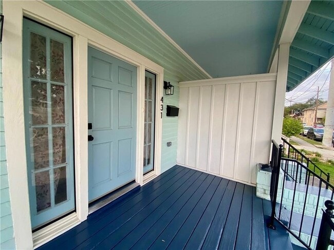 Building Photo - 431 S Genois St