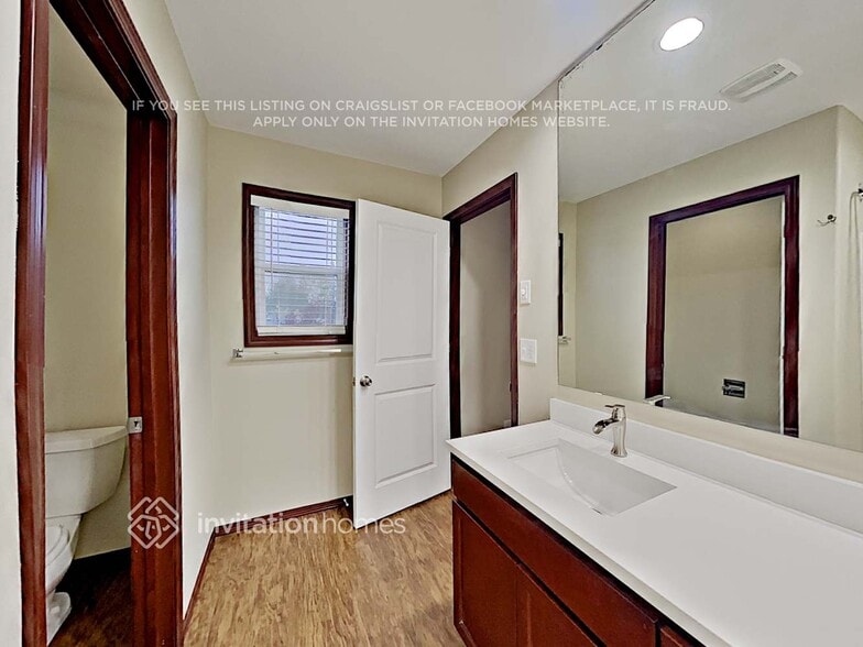 Building Photo - 17812 82nd Dr NE