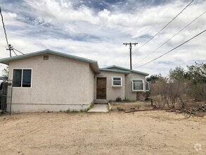 Building Photo - 4 bedrooms plus a bonus rooms