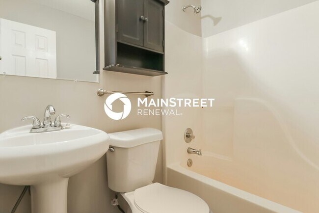 Building Photo - 3 Bedroom Pet-Friendly Home in Kansas City...