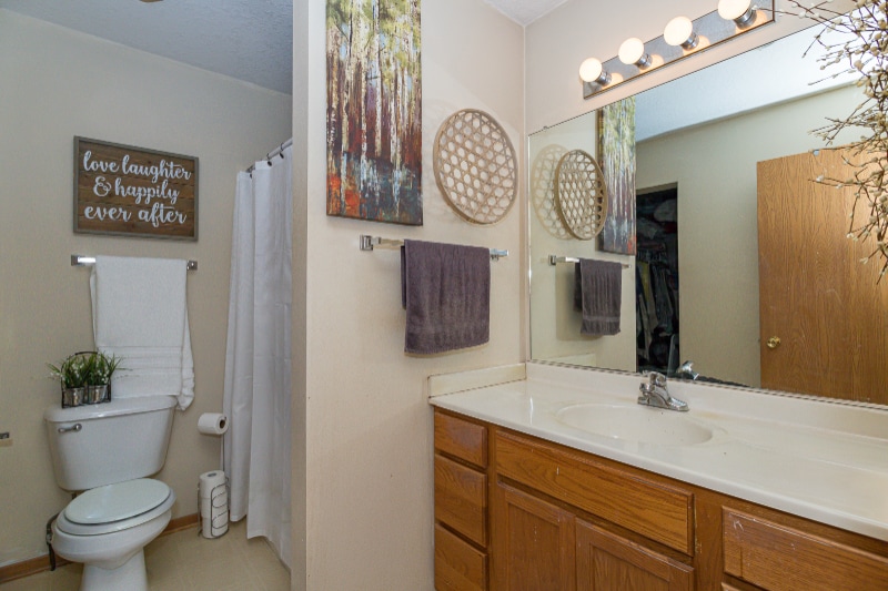 Building Photo - 1435 Prairie Dr