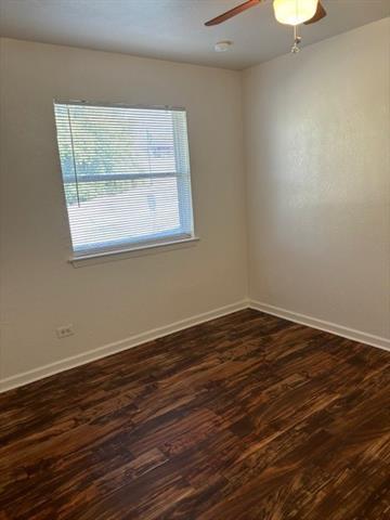 Building Photo - 3200 Lake Como Dr