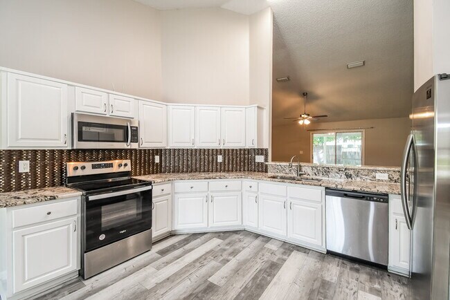 Building Photo - 1223 Summer Springs Drive