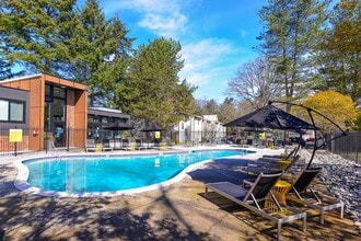 Building Photo - MOD 83