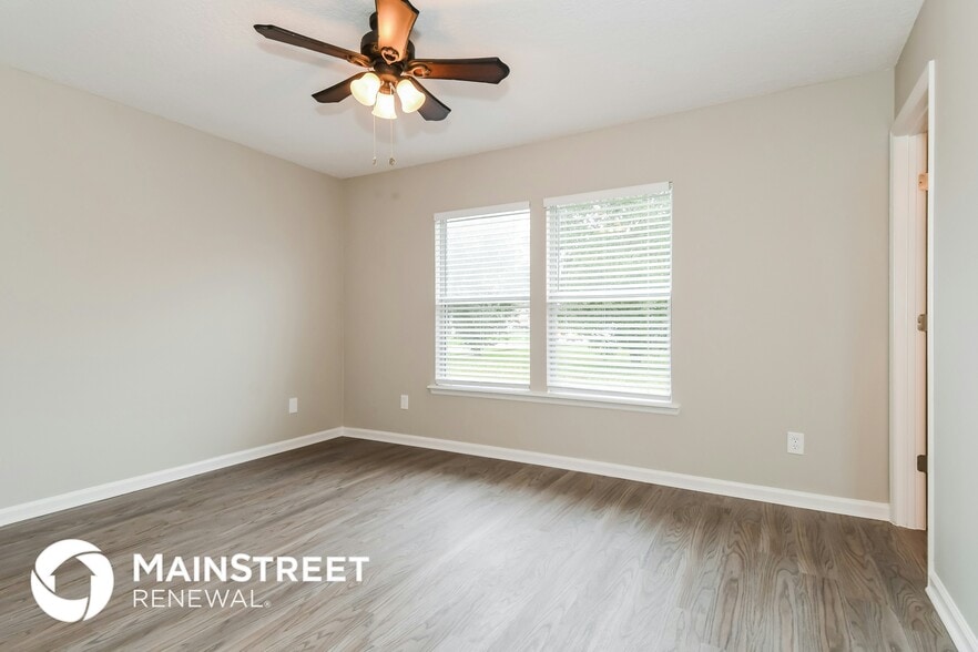 Building Photo - 12600 Wooded Bluff Ct