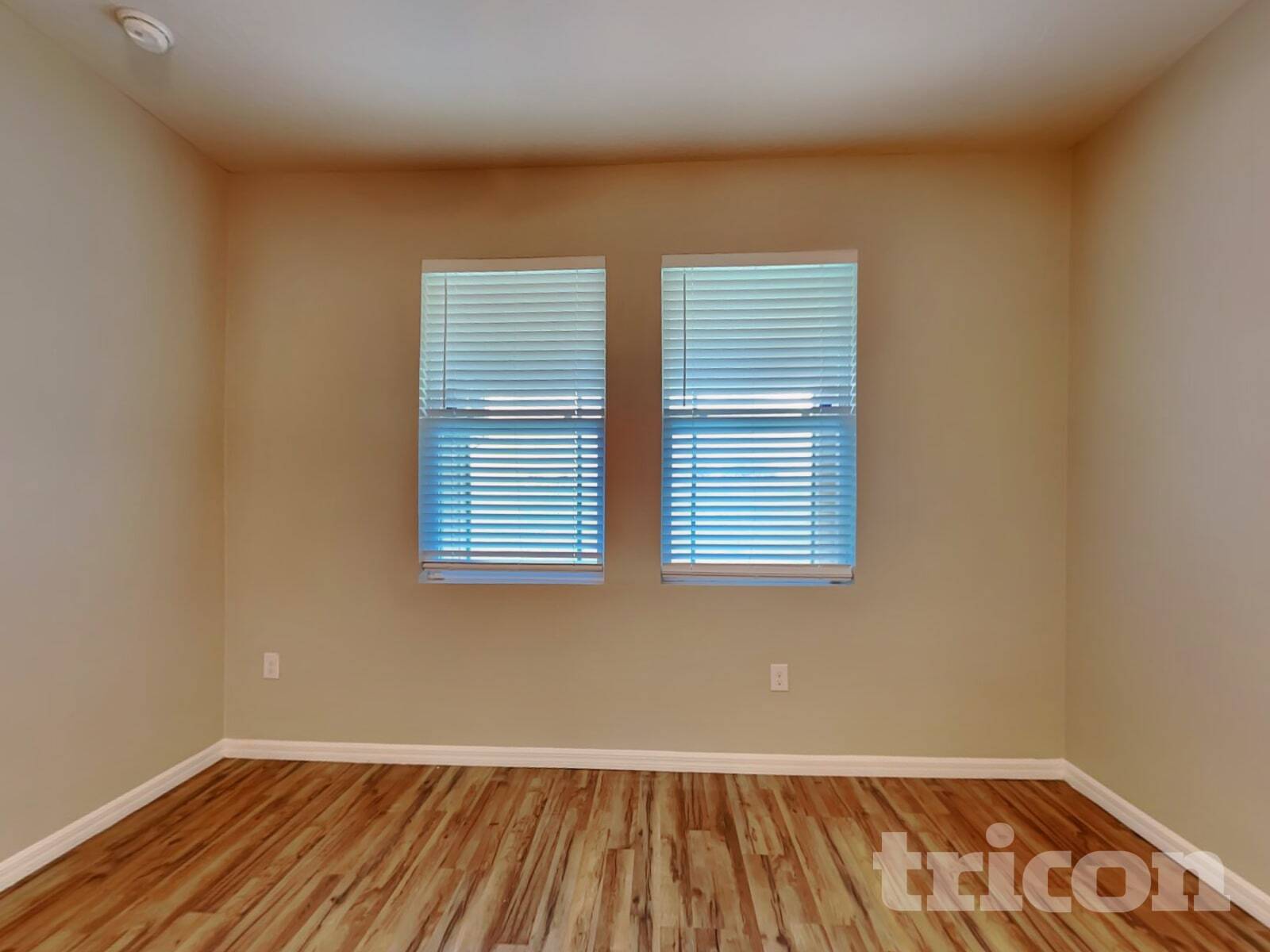 Building Photo - 2361 Sanderling St