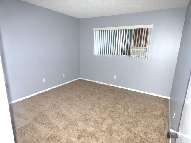 Building Photo - 12401 Breezewood Dr