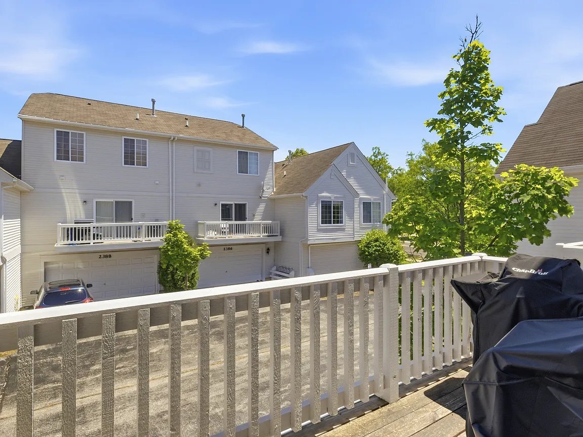 Building Photo - 2378 Oakfield Ct