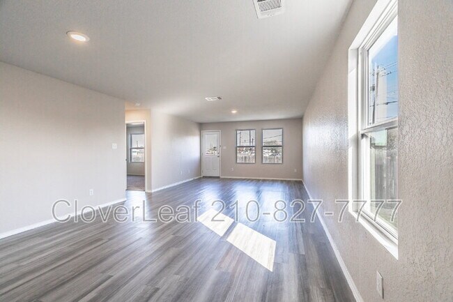 Building Photo - 302 Pradera Cove