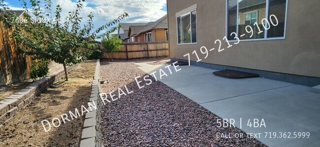 Building Photo - Single Family with Chef Kitchen