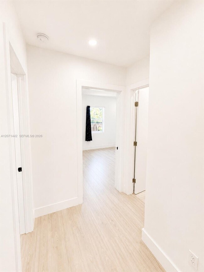 Building Photo - 1508 Funston St