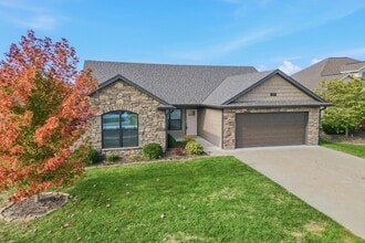 Building Photo - 2309 Mace Dr