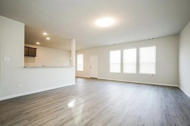 Building Photo - 30611 Lavender Trace Dr
