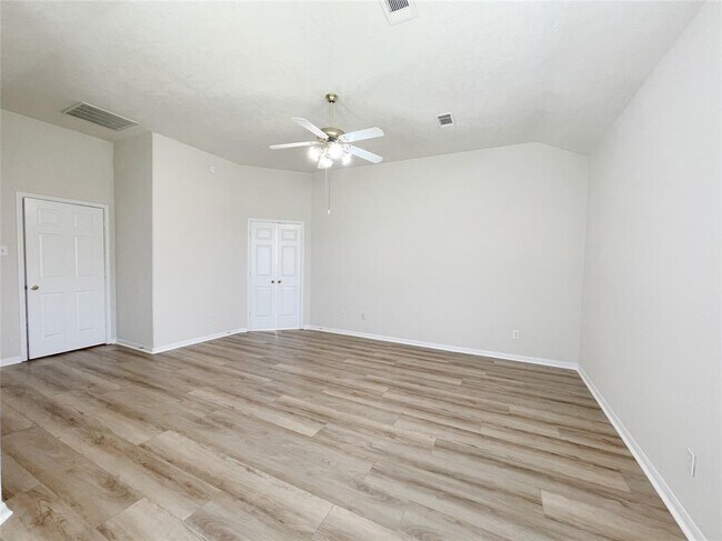 Building Photo - 1523 Turret Crown Dr