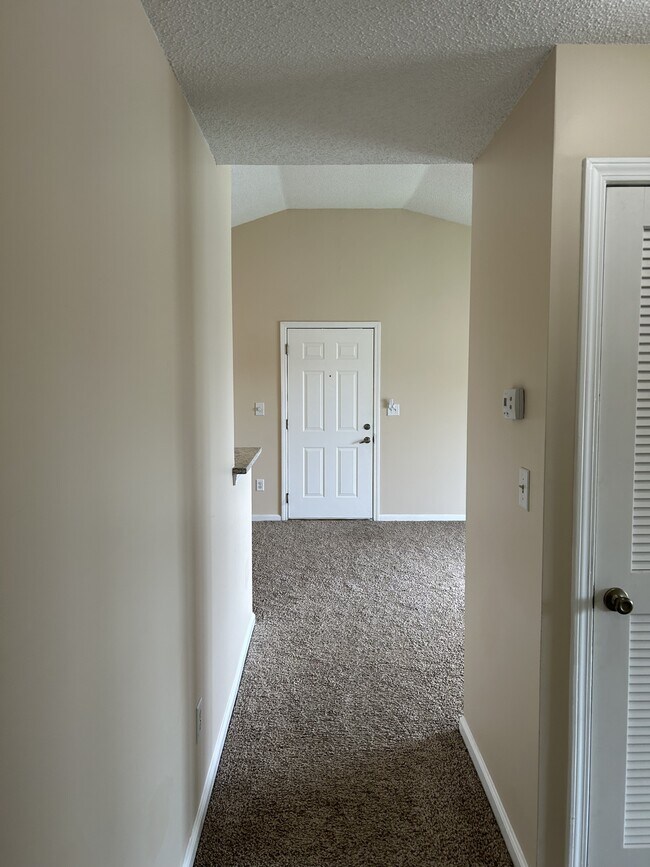 Building Photo - 3792 Hitchcock Way