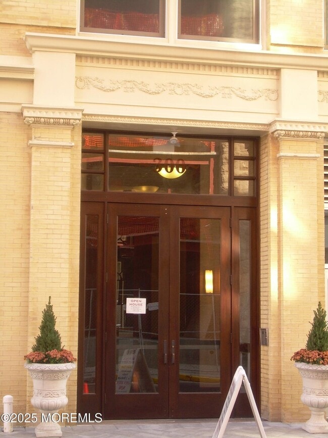 Building Photo - 300 Emory St