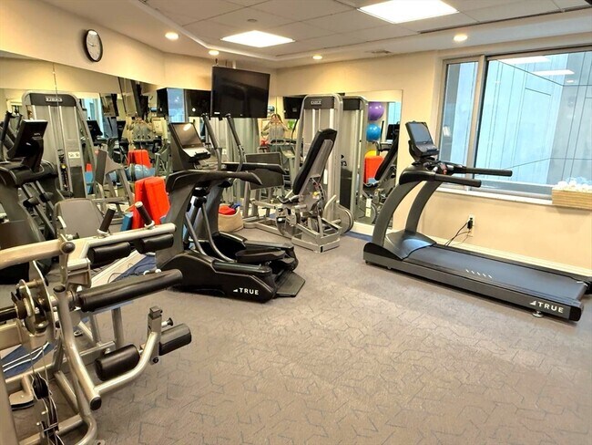 Building Photo - 1 Huntington Ave