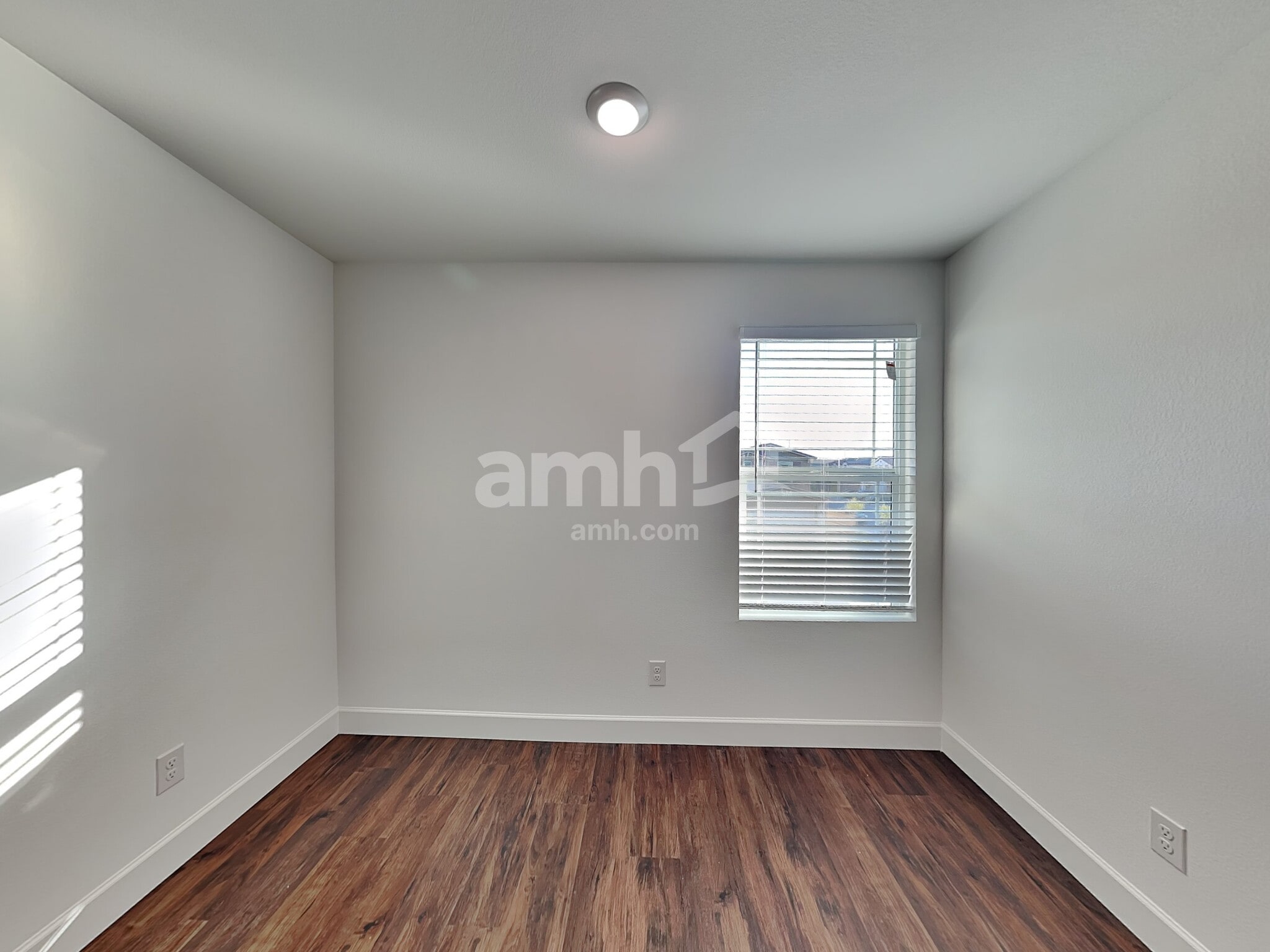 Building Photo - 296 Yasmin Daylily Pl