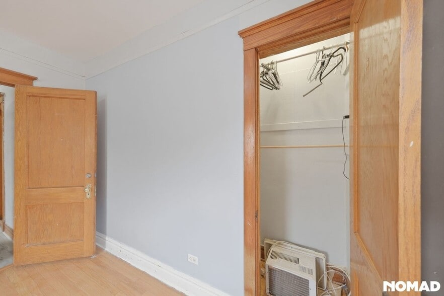 Building Photo - 1638 50th Ct