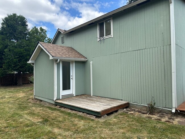 Building Photo - Charming 3 bed 1 bath house in a great a n...