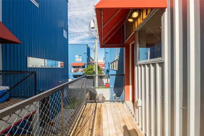 Building Photo - 807 Robin St