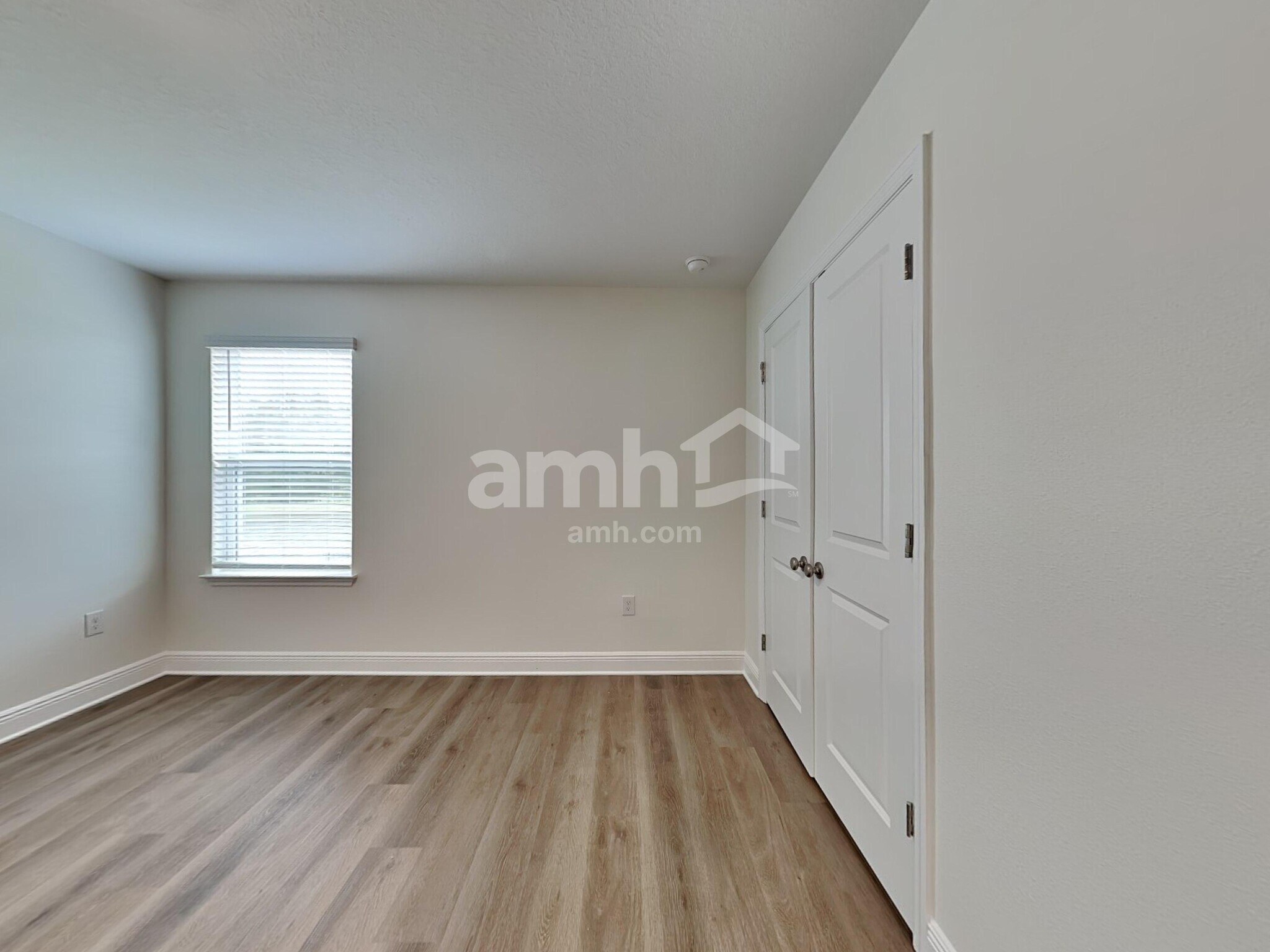 Building Photo - 27121 St Andrews Ave