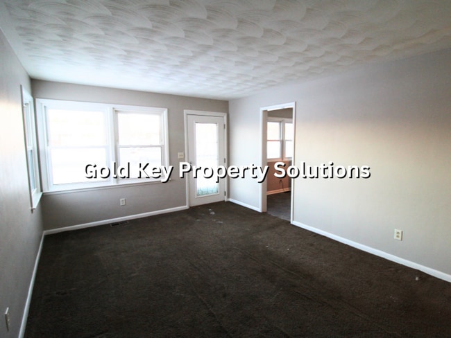 Building Photo - Roomy 4 BR 1 BA House with Back Deck and Shed SECTION 8 APPROVED