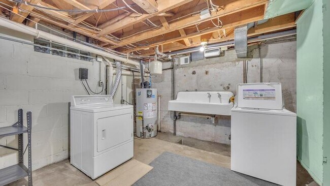 Building Photo - 2603 N 13th St