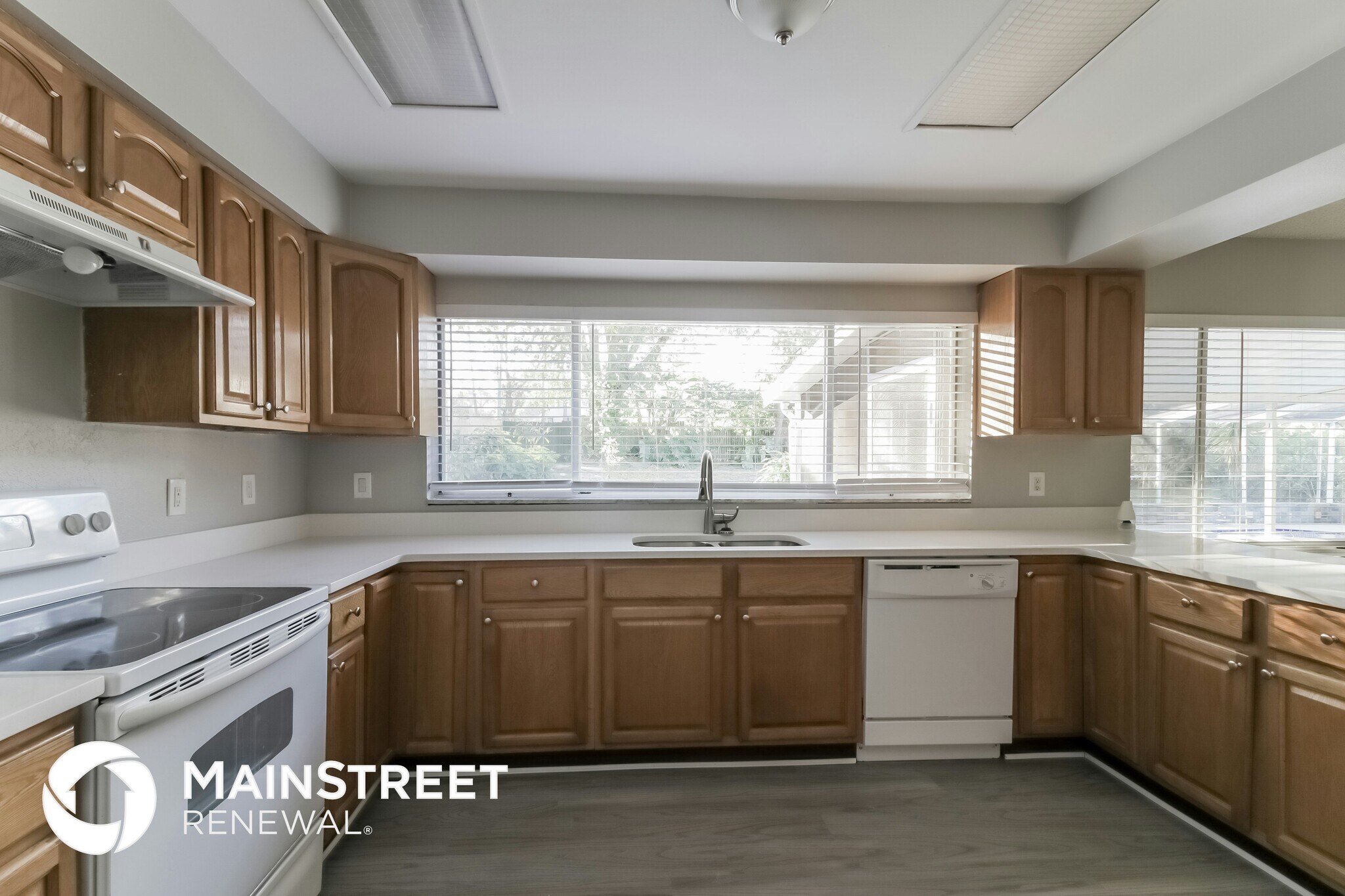 Building Photo - 512 San Marie Ave