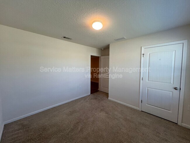 Building Photo - 4080 Roosevelt Way