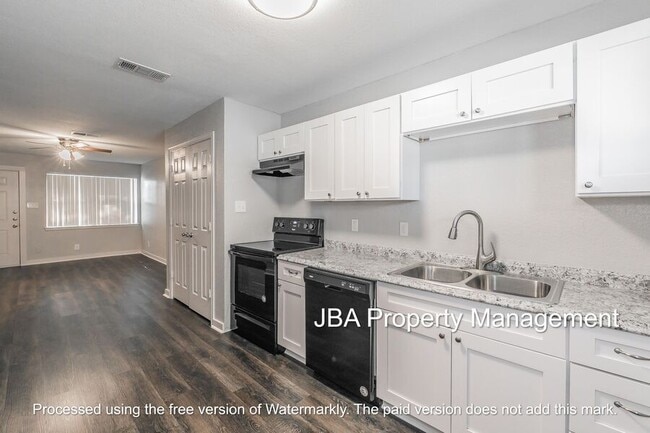 Building Photo - 3515 Selk Ave