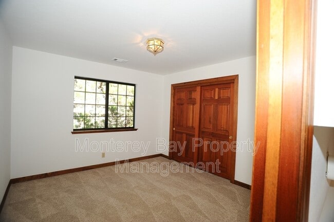 Building Photo - 3045 Lopez Rd