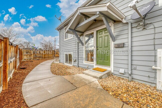 Building Photo - 965 Wolff St