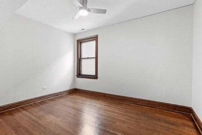 Building Photo - 4925 N Kentucky Ave