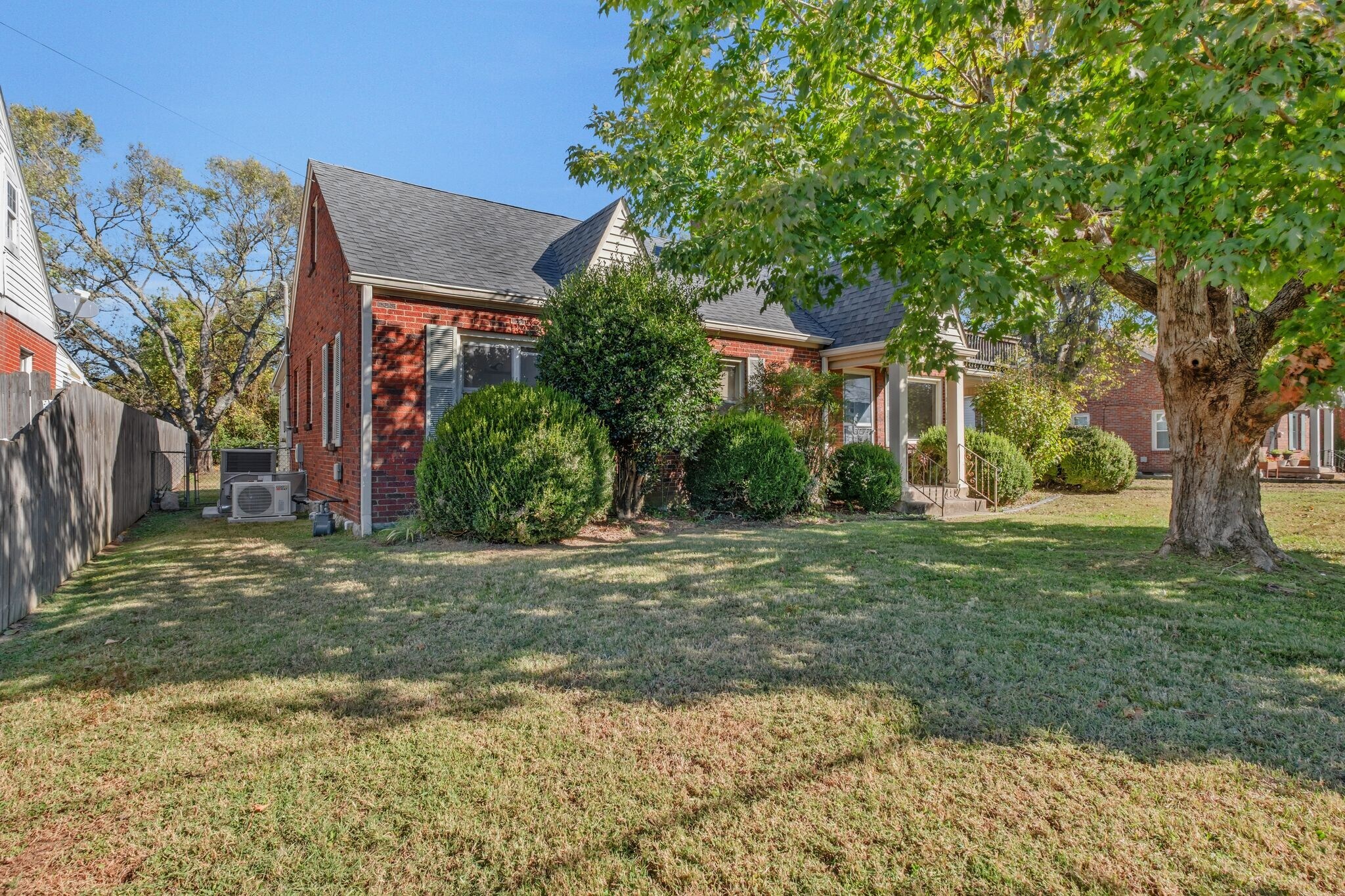 Building Photo - 223 Cumberland Dr