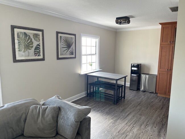 Dining Room - 5202 Beach Dr SE