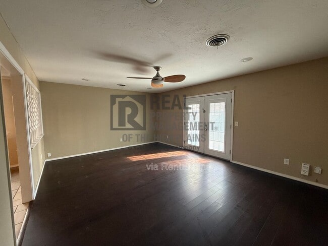 Building Photo - 5133 Kirk Dr